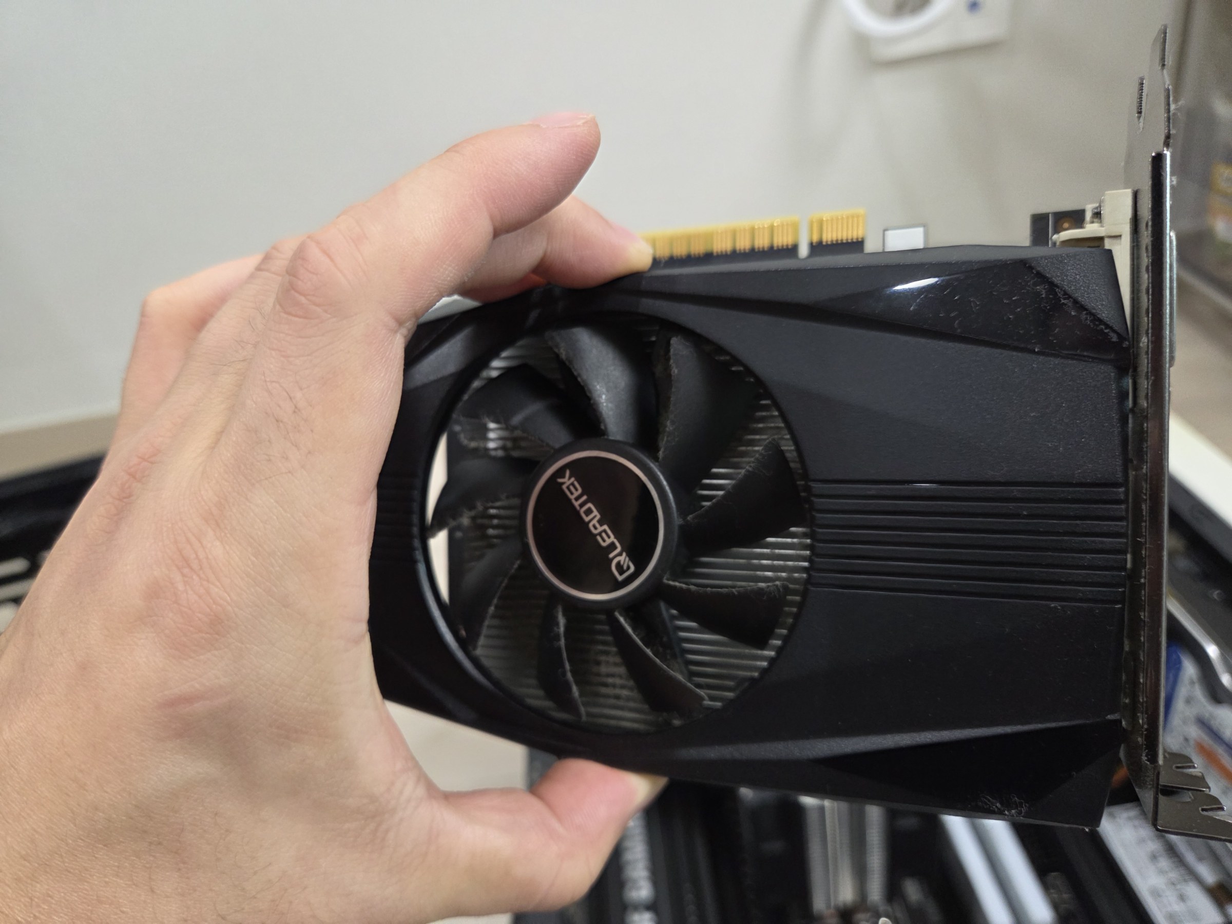 3RSYS L220 케이스 교체 실측, 부하 중 GPU·보드 4도 하락 사진 22