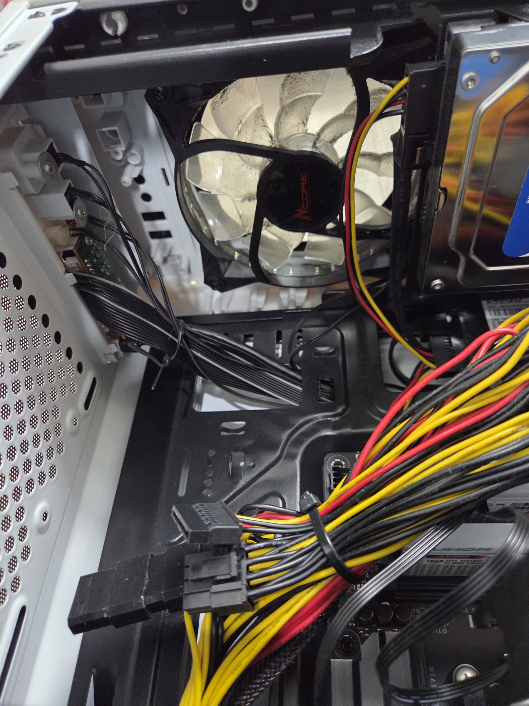 3RSYS L220 케이스 교체 실측, 부하 중 GPU·보드 4도 하락 사진 4