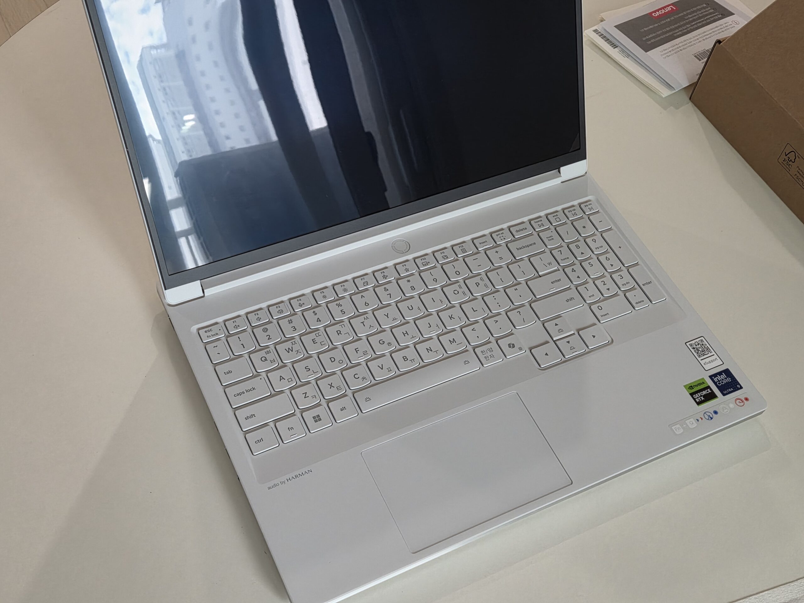 레노버 리전 7i Gen10, 영상편집 전문가를 위한 노트북 첫인상 사진 9